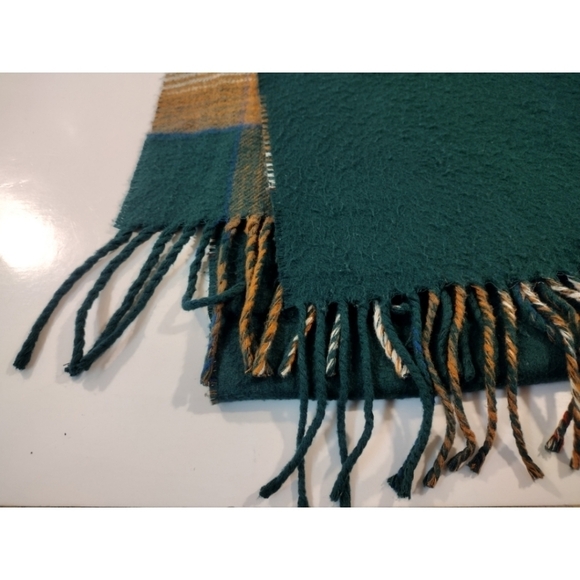 Field Manor Cashmink plaid fringed scarf - Picture 10 of 11